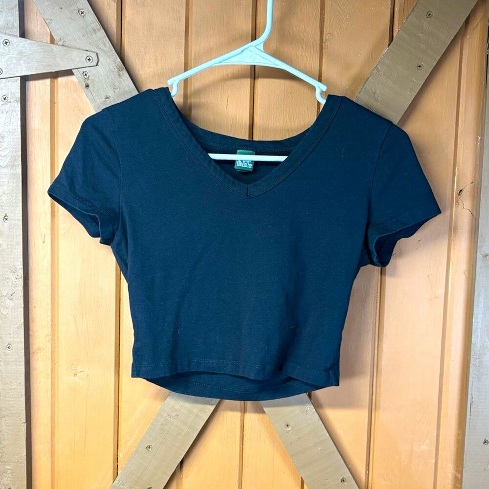 Wild Fable Women's Black V-Neck Cropped Short Sleeve Knit Cotton Tee Slim S